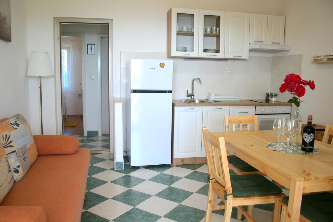 Apartman Laura Primošten Zewnętrze zdjęcie