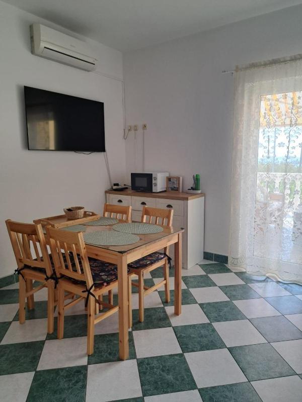 Apartman Laura Primošten Zewnętrze zdjęcie
